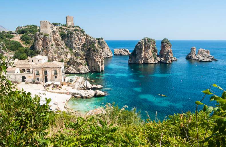 Vacanze e crociere in barca a vela e catamarano in Sicilia