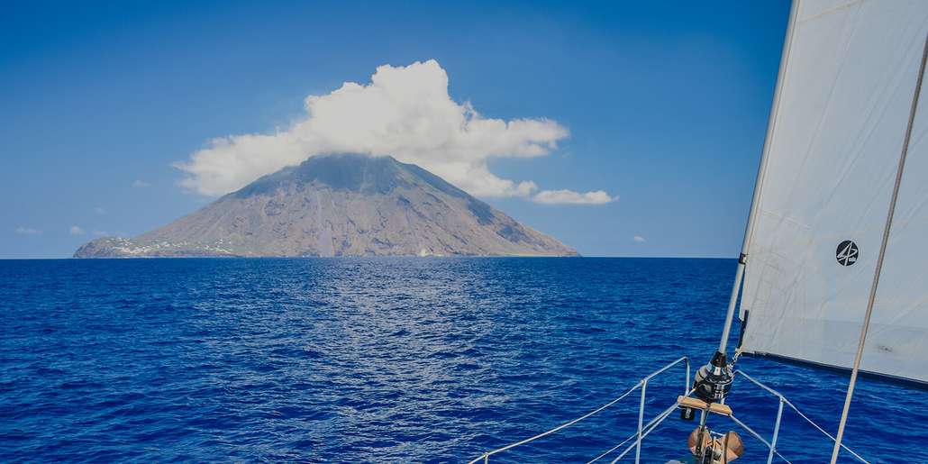 Yacht sailing holidays & skippered tours in the Aeolian Islands